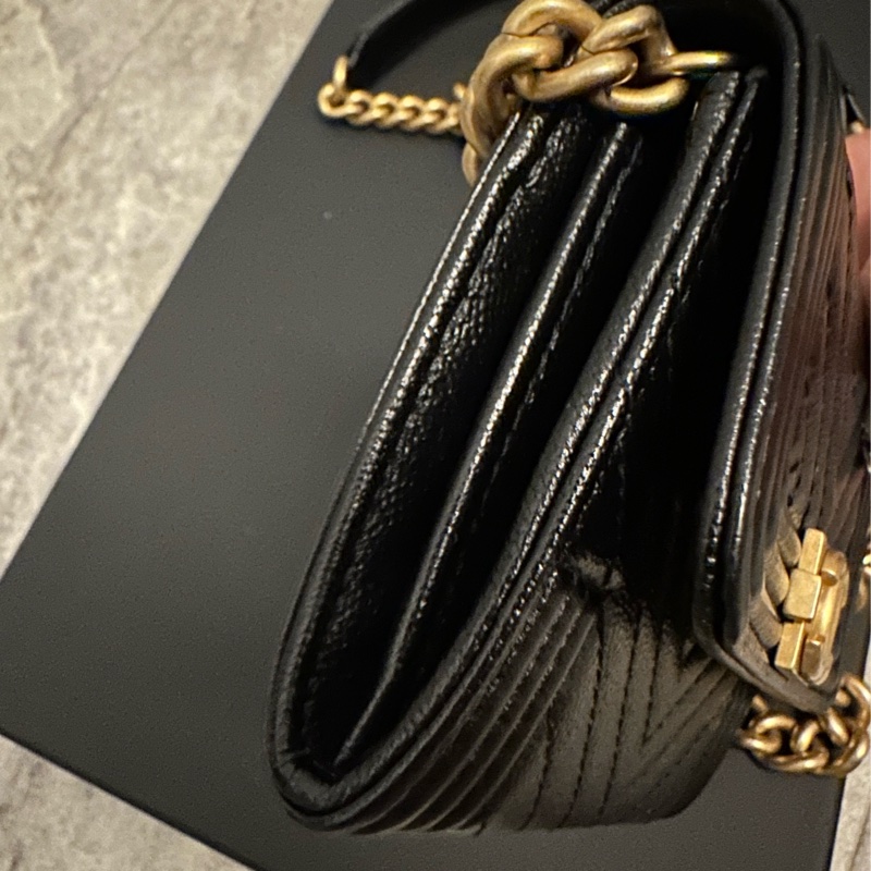 Chanel boy 皮夾鏈包-14