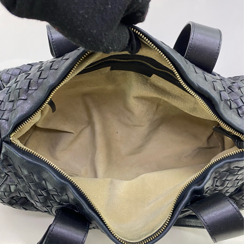 Bottega Veneta  handbag-17