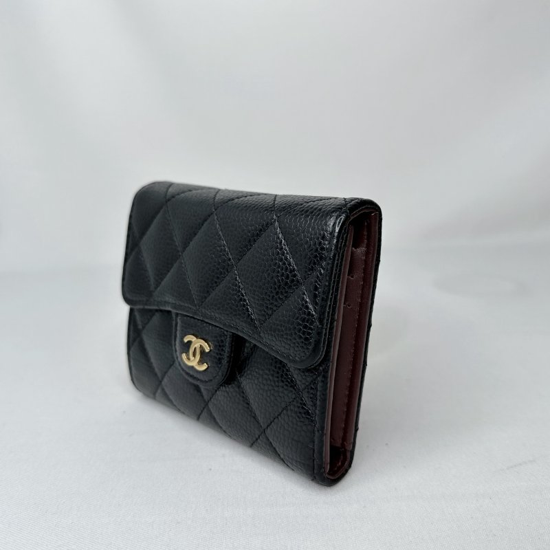 CHANEL 經典荔枝牛三折短夾-2