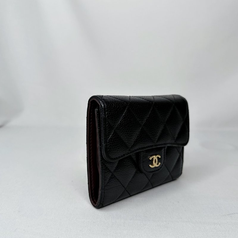 CHANEL 經典荔枝牛三折短夾-3