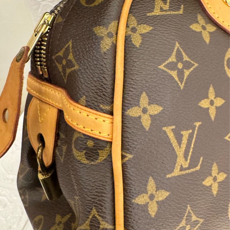 LV前小金牌半圓保齡球包-17