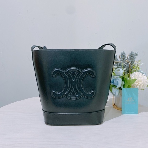 TK1682 CELINE 思琳全皮款式經典英文字花紋水桶肩帶包包CUIR TRIOMPHE SMALL BUCKET BAG