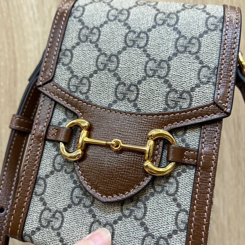Gucci PVC烏木色牛皮1955金釦斜背手機包-1