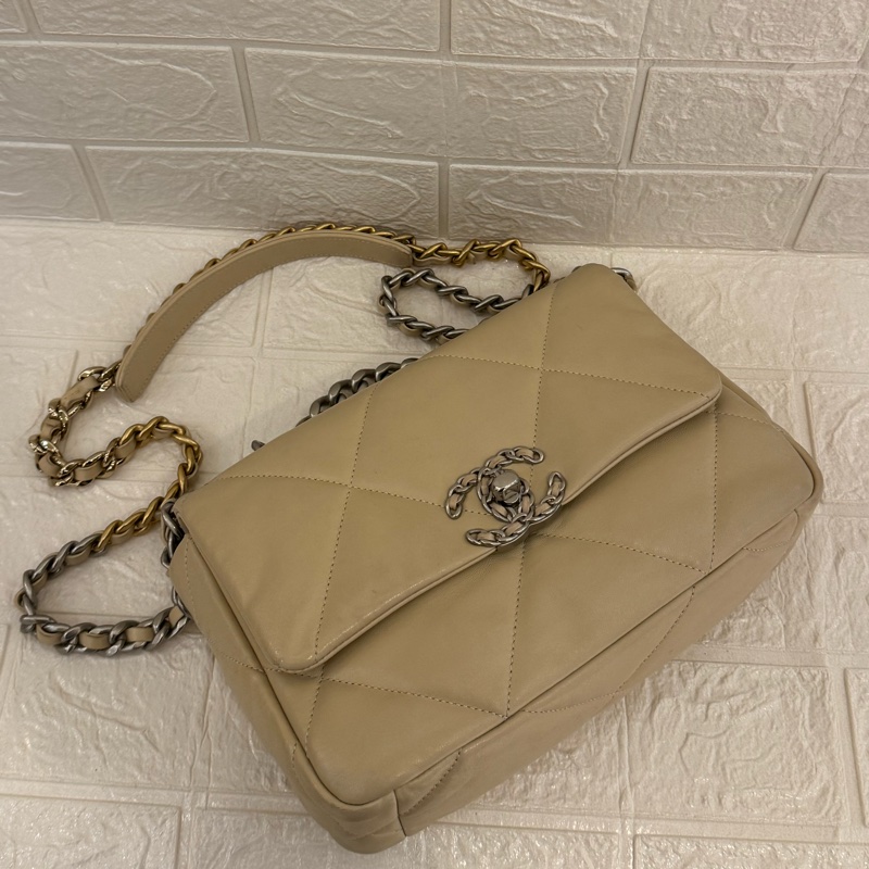 Chanel奶茶色19 銀扣26cm-0