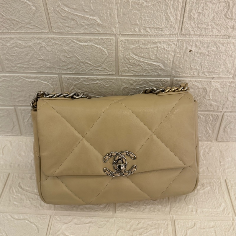 Chanel奶茶色19 銀扣26cm-1