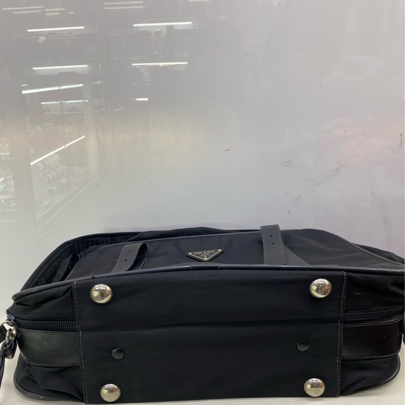Prada-25