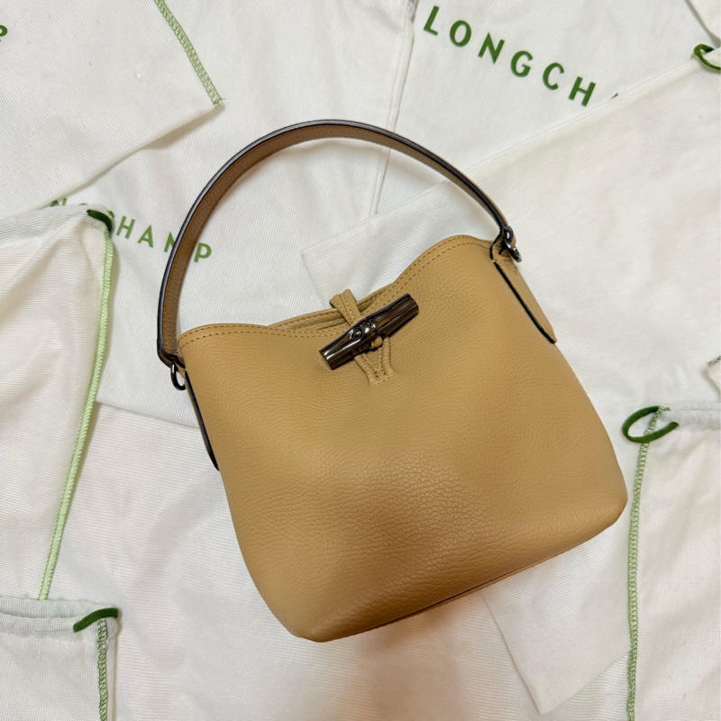 Longchamp竹節水桶包 牛皮 經典款可手提可斜背-6