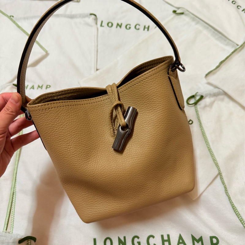 Longchamp竹節水桶包 牛皮 經典款可手提可斜背-8
