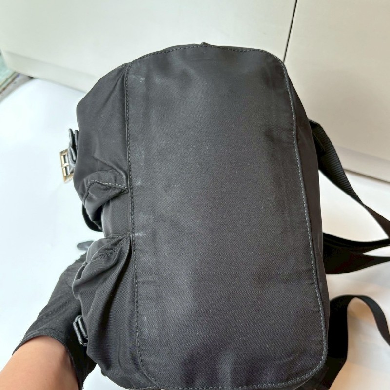 Prada 黑色尼龍布小號後背包-5