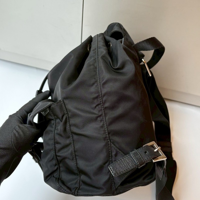 Prada 黑色尼龍布小號後背包-7