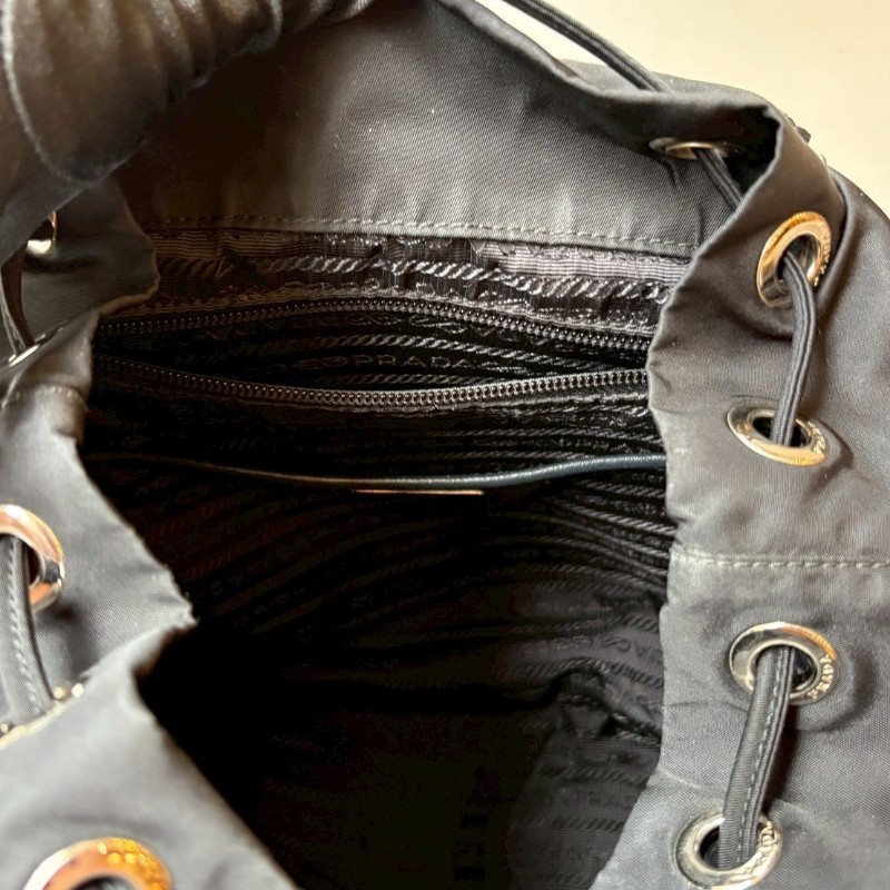 Prada 黑色尼龍布小號後背包-8