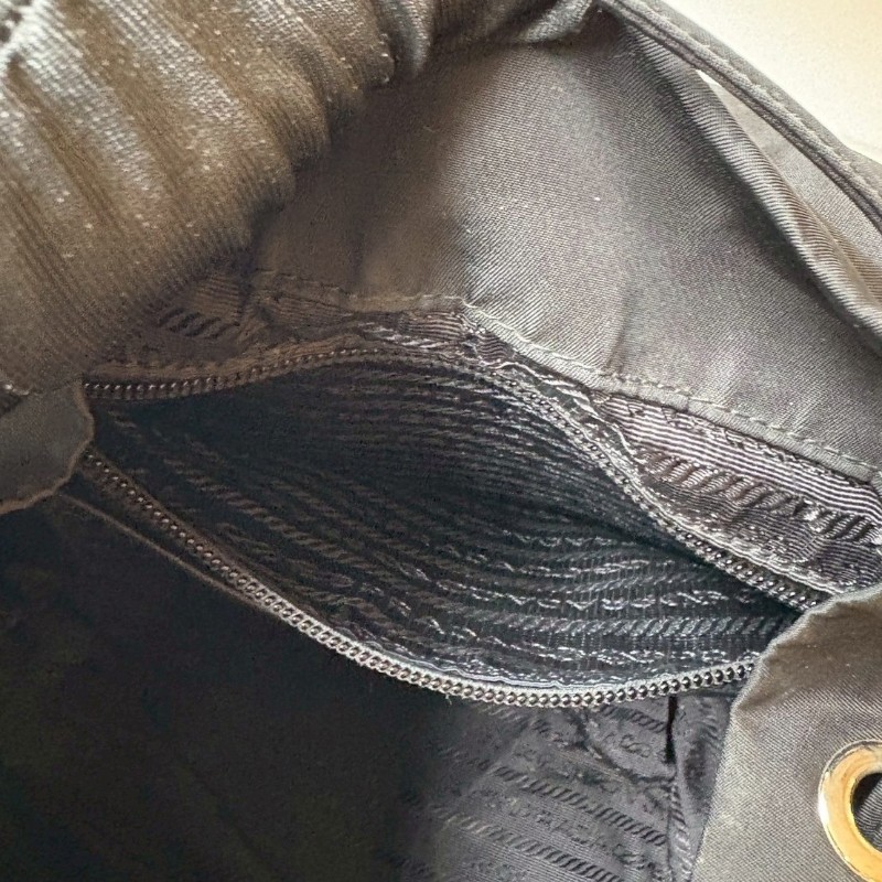 Prada 黑色尼龍布小號後背包-9