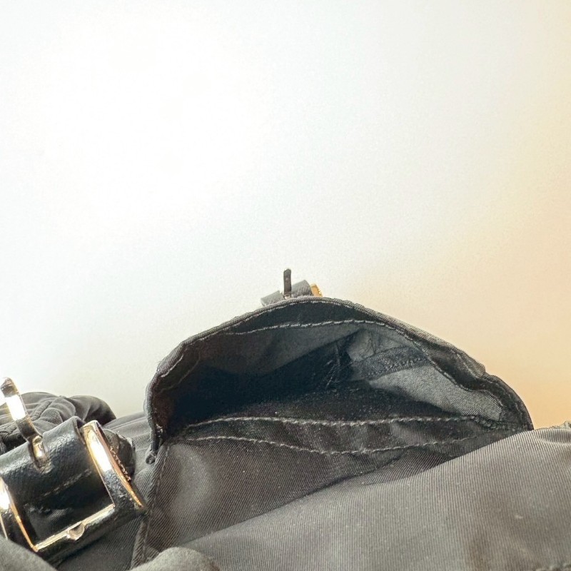 Prada 黑色尼龍布小號後背包-16