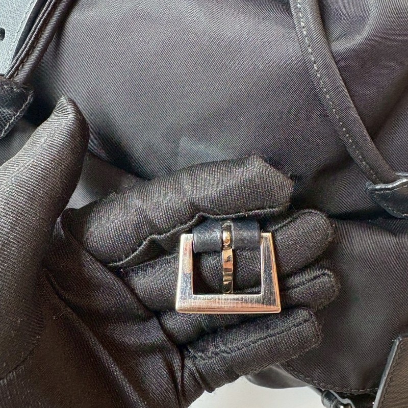 Prada 黑色尼龍布小號後背包-18