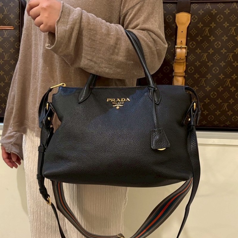 Prada 黑皮兩用大波士頓包-2