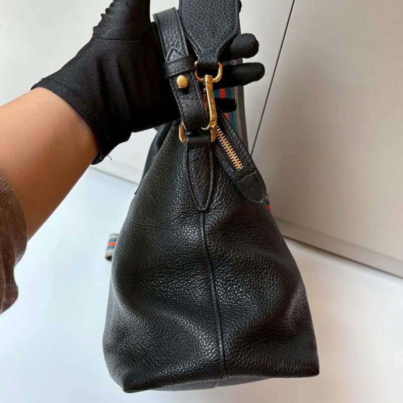 Prada 黑皮兩用大波士頓包-20