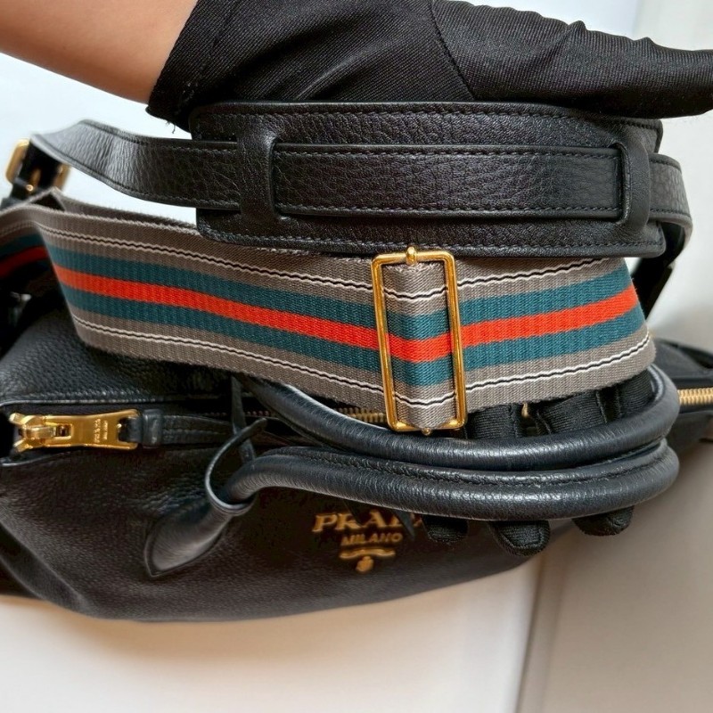 Prada 黑皮兩用大波士頓包-21