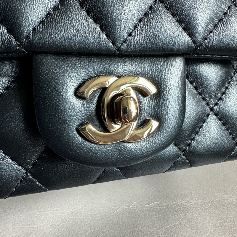 香奈兒黑金方胖子cf17-4