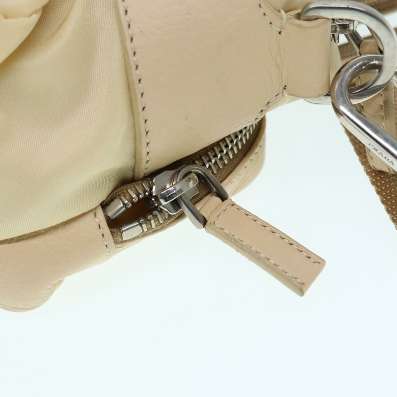 【日本直送】PRADA 尼龍米色銀色手拿包 正品 ki4892-16