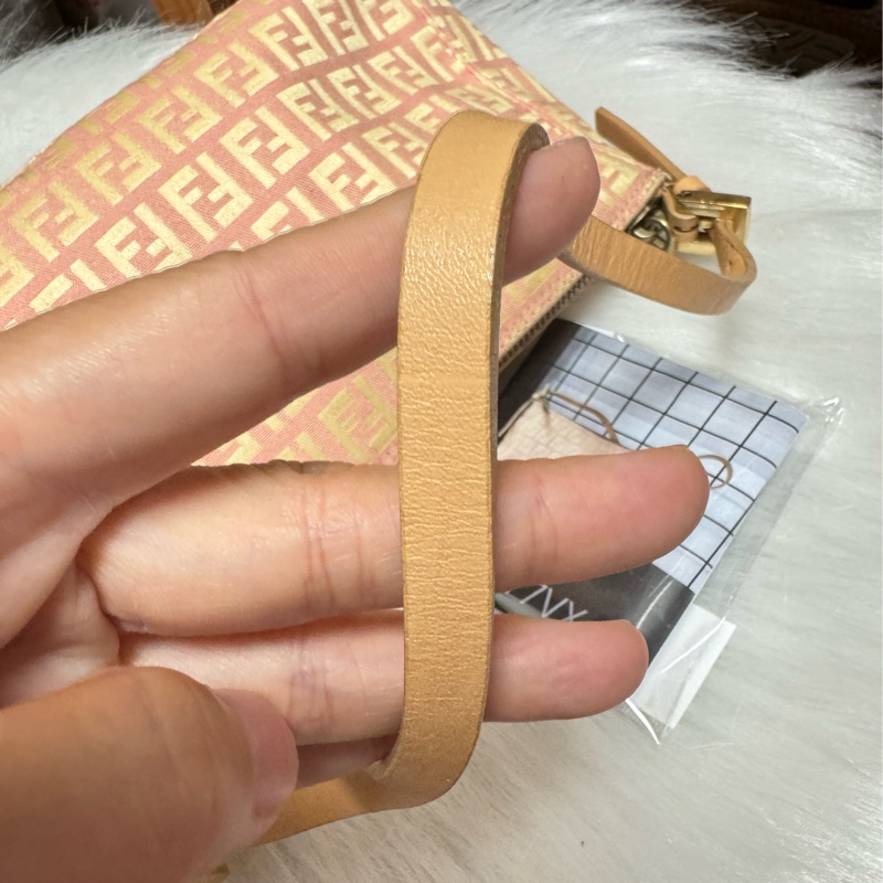 Fendi 法棍包 腋下包-4