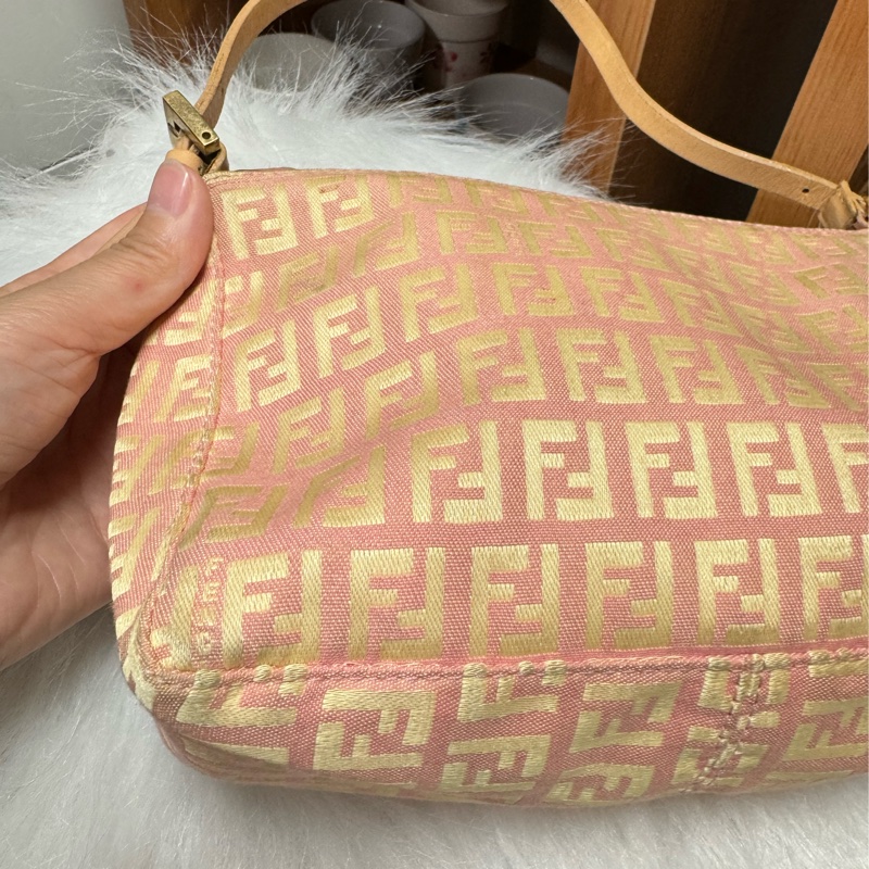 Fendi 法棍包 腋下包-10