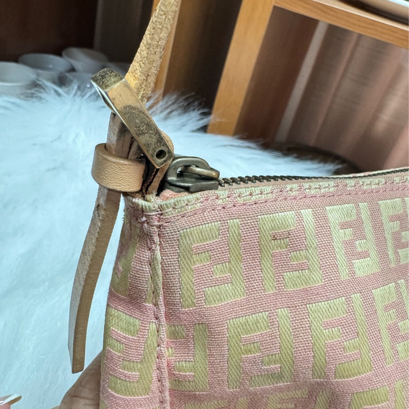 Fendi 法棍包 腋下包-25