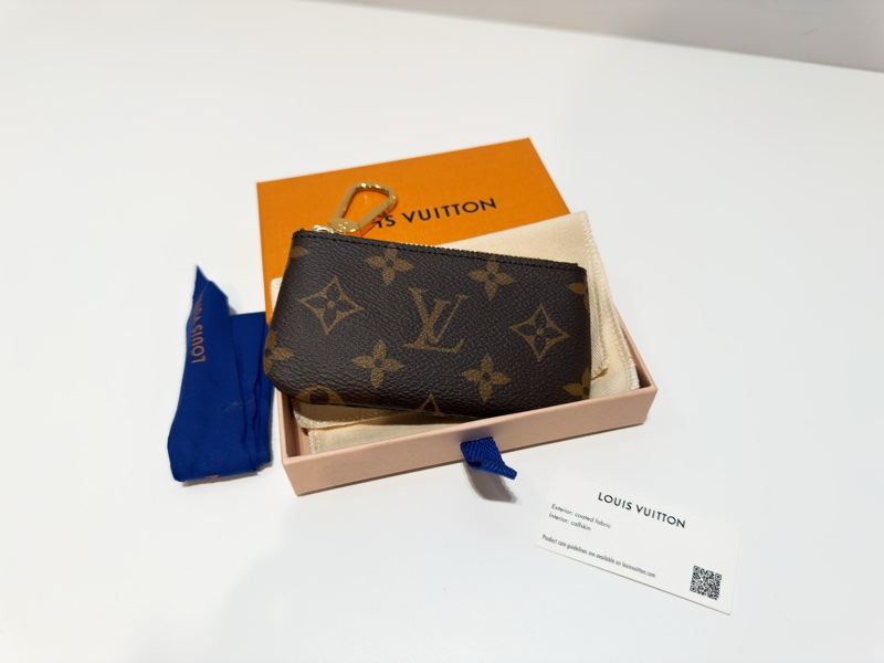 全新LOUIS VUITTON 老花字紋拉鍊零錢包鑰匙包卡片包 M62650-2