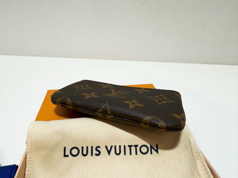 全新LOUIS VUITTON 老花字紋拉鍊零錢包鑰匙包卡片包 M62650-3