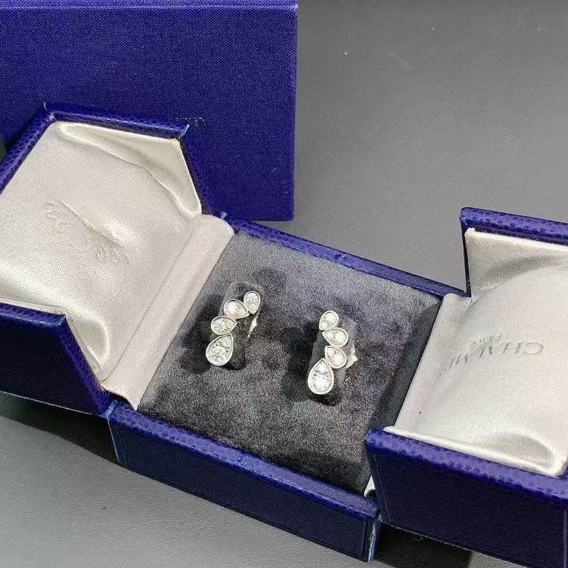 Chaumet 尚美巴黎 Josephine約瑟芬皇后系列白鷺白金耳環鑲鑽,12顆點綴圓形切割鑽石 2023購入-4