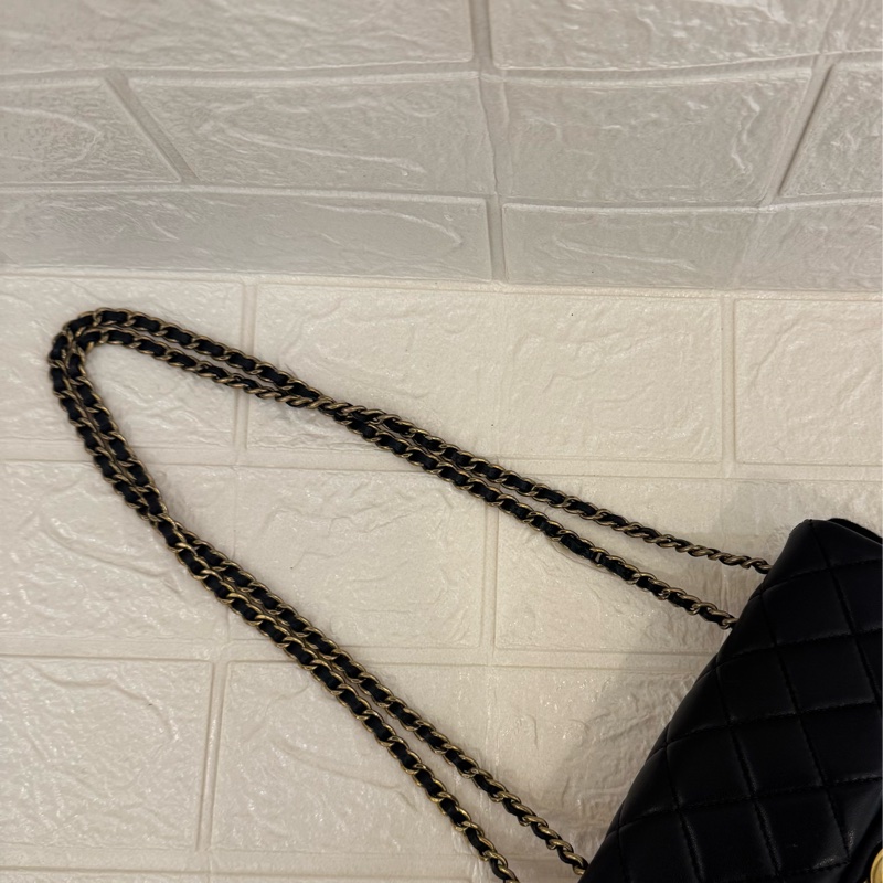 Chanel黑羊皮復古口蓋包20cm-4