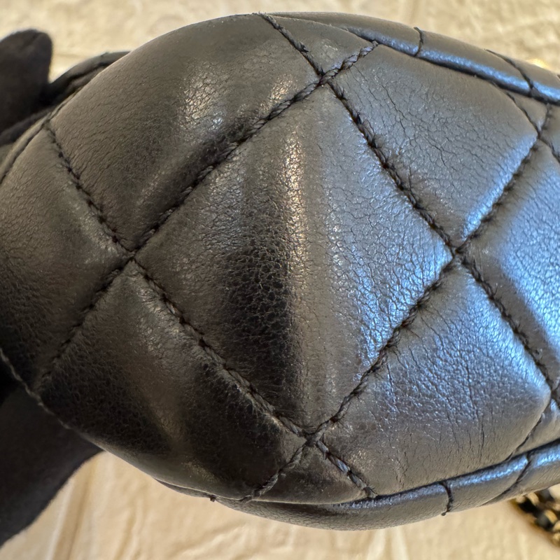 Chanel黑羊皮復古口蓋包20cm-21