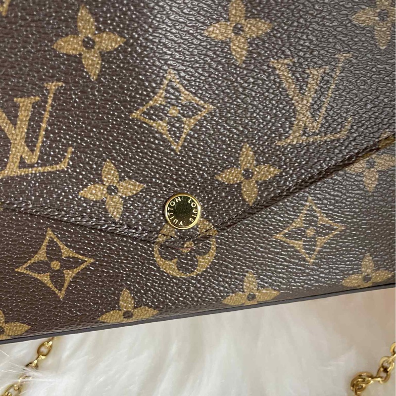 Lv 三合一 鏈包-5