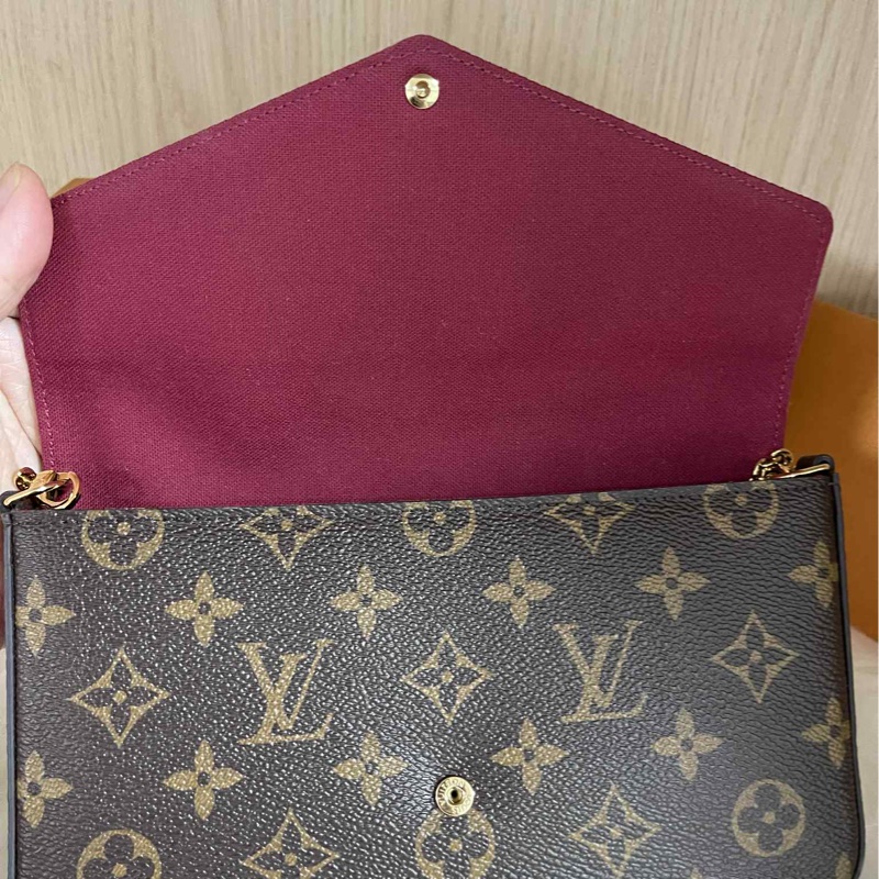 Lv 三合一 鏈包-17