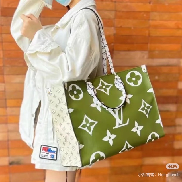 芯片款🈶️購證❤️ lv on the go 限定款 牛油果綠 x 奶油白 雙面❤️ 夏日背超美😍-3