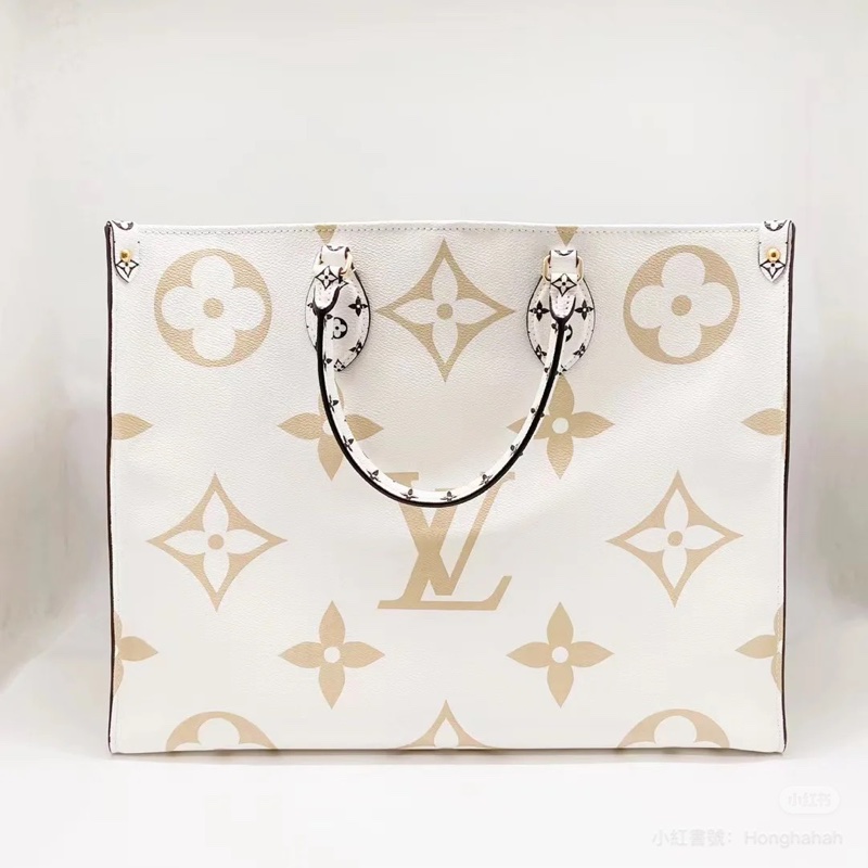 芯片款🈶️購證❤️ lv on the go 限定款 牛油果綠 x 奶油白 雙面❤️ 夏日背超美😍-4