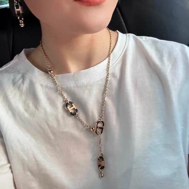 全新全配閒置🈶️盒子+購證❤️ 愛馬仕新款豬鼻子項鍊-1