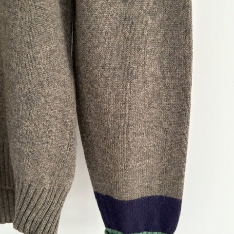 Chanel 三拼色 (灰色/海軍藍/Malachite 綠) 經典領口袋 cashmere開襟衫-9