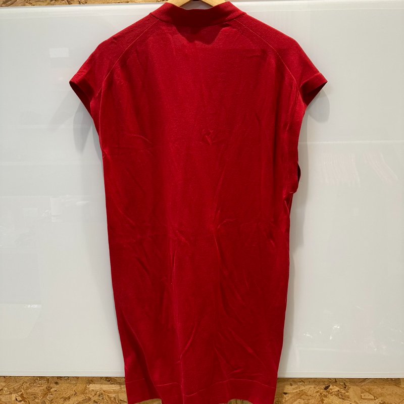 【美收精品】HERMES 紅色針織長版上衣 2-744-1