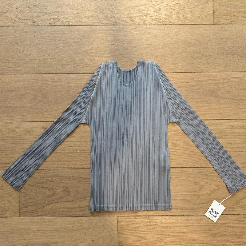 Pleats Please PP 淺灰色長袖上衣 JK131 *全新附吊牌* 4號-0