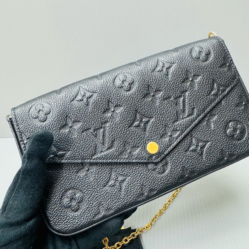 LV 壓紋三合一包-5