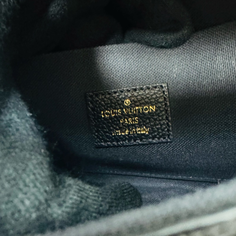 LV 壓紋三合一包-10