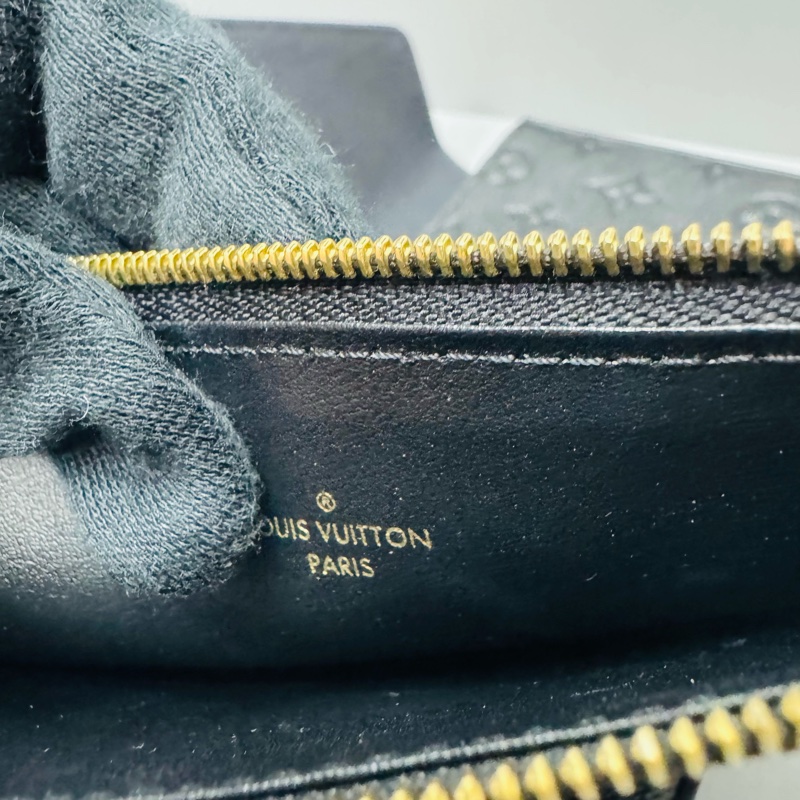 LV 壓紋三合一包-13