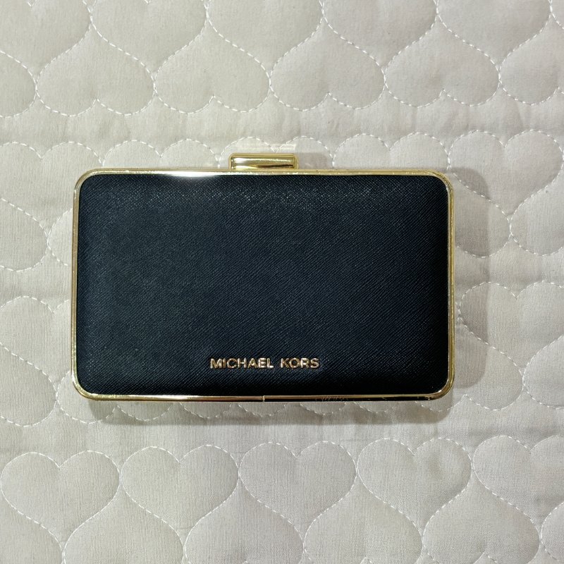 MICHAEL KORS 少見 防刮皮盒子包 宴會包 黑金-0