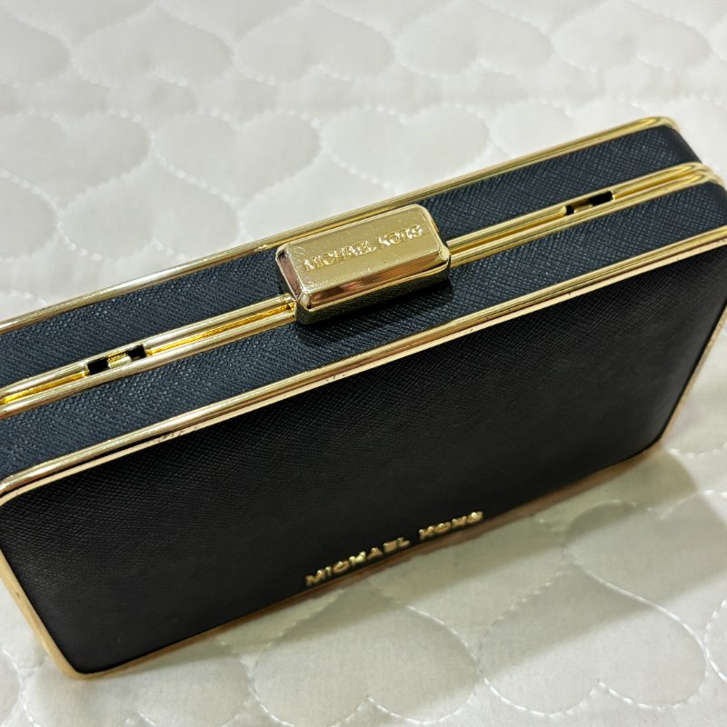 MICHAEL KORS 少見 防刮皮盒子包 宴會包 黑金-1