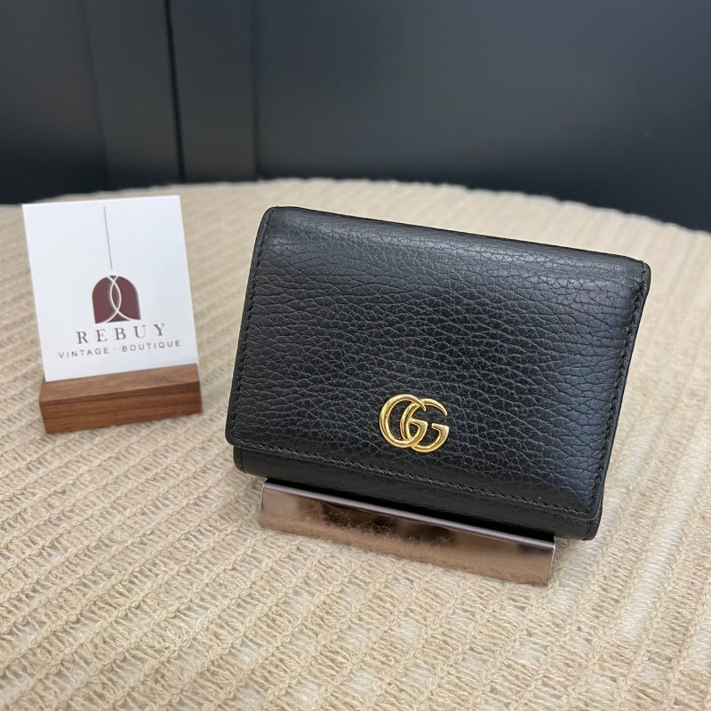 GUCCI 474746 黑牛皮翻蓋三折短夾-0