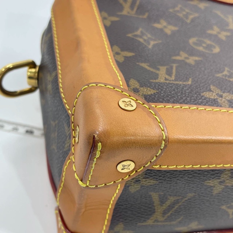 LV SOFT TRUNK BOX-14