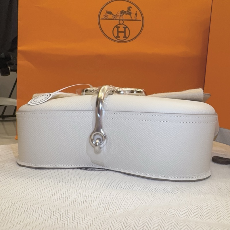 【全新】Hermès Della Elan 奶昔白 銀釦 K 全新全配-19