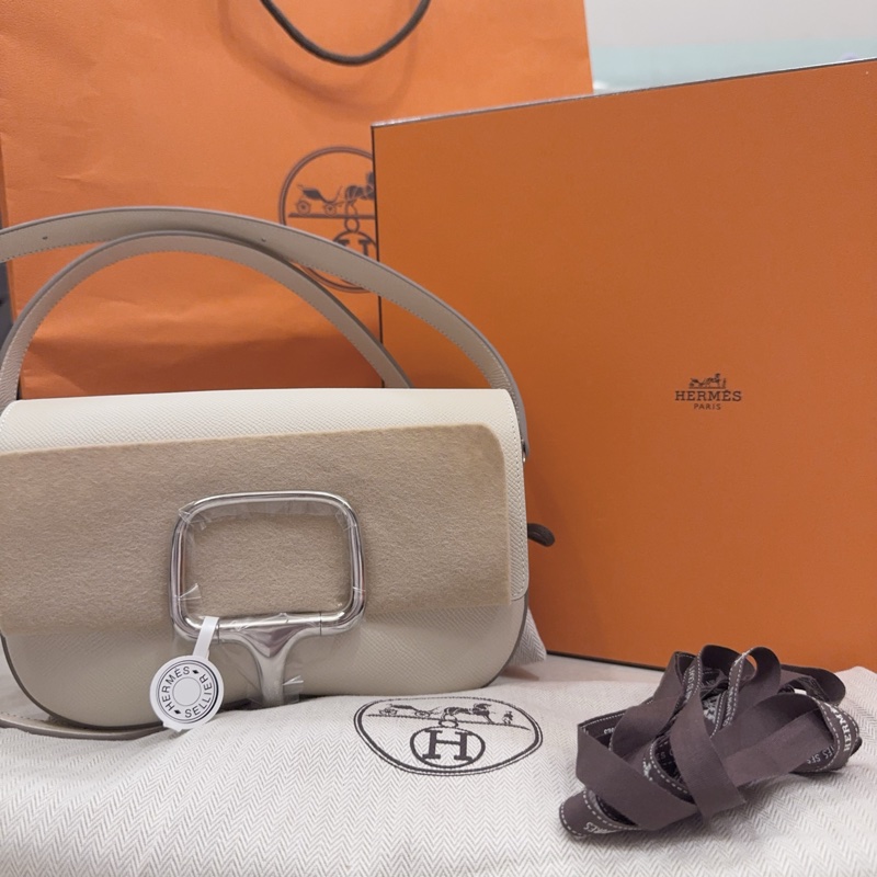 【全新】Hermès Della Elan 奶昔白 銀釦 K 全新全配-39