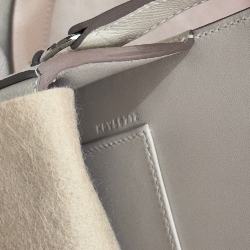 【全新】Hermès Della Elan 奶昔白 銀釦 K 全新全配-40