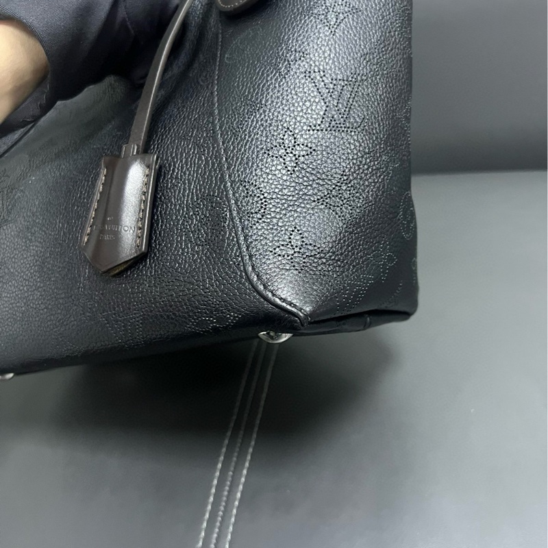 Louis Vuitton hina 黑色老花 小號-14